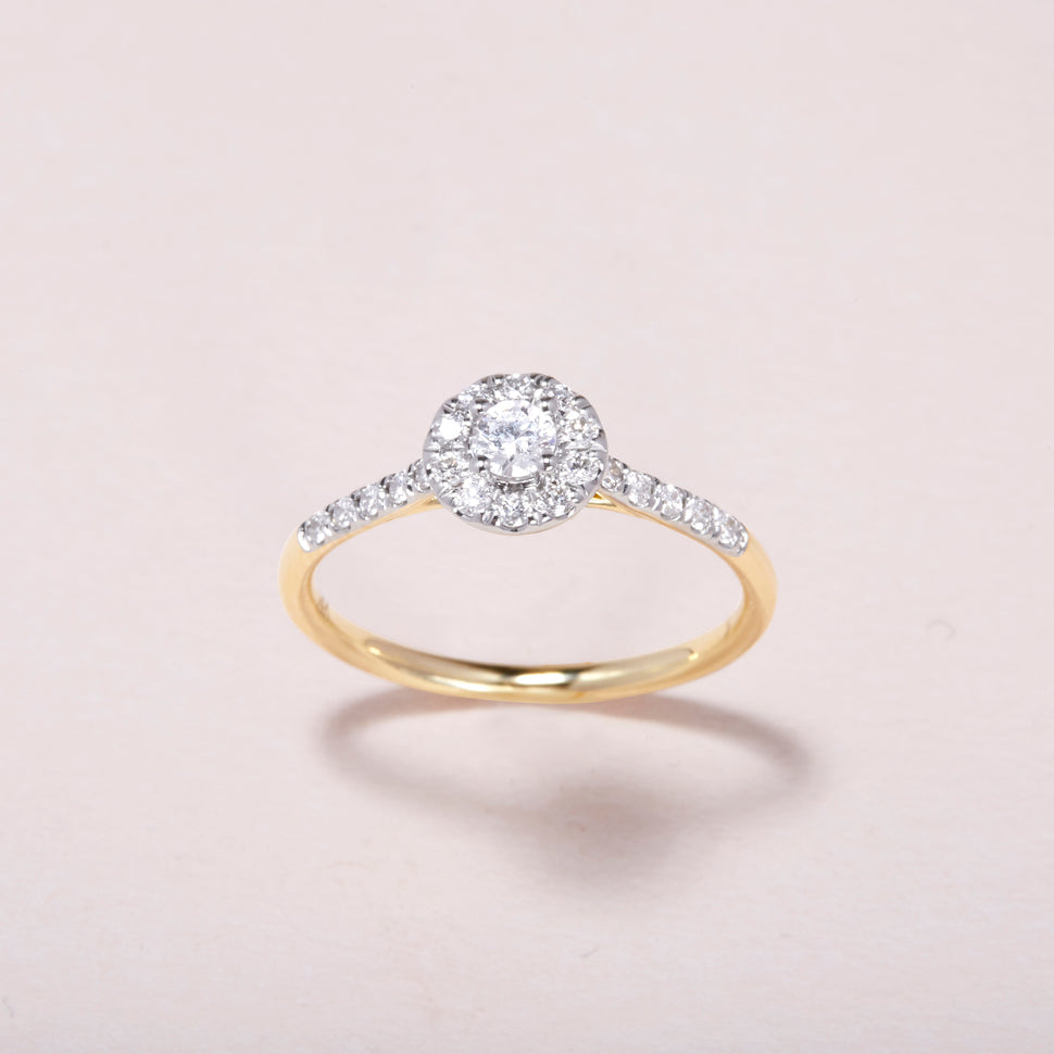 The Katharine Ring in Yellow Gold – STONE AND STRAND